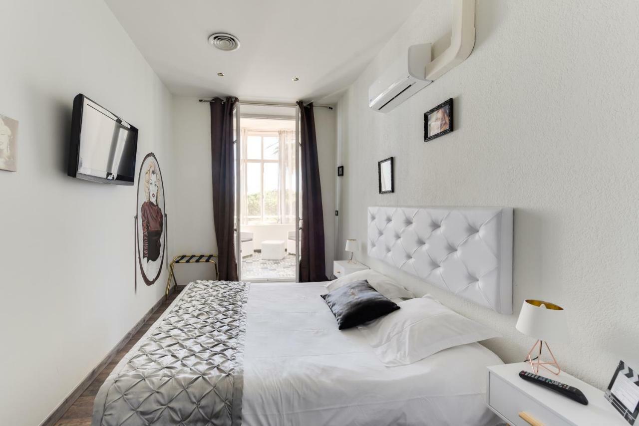 Le Marina B Hotel La Ciotat Esterno foto